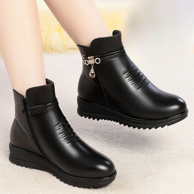 Bottes chaudes d'hiver à talon - Leather Work Women Shoes avis et prix