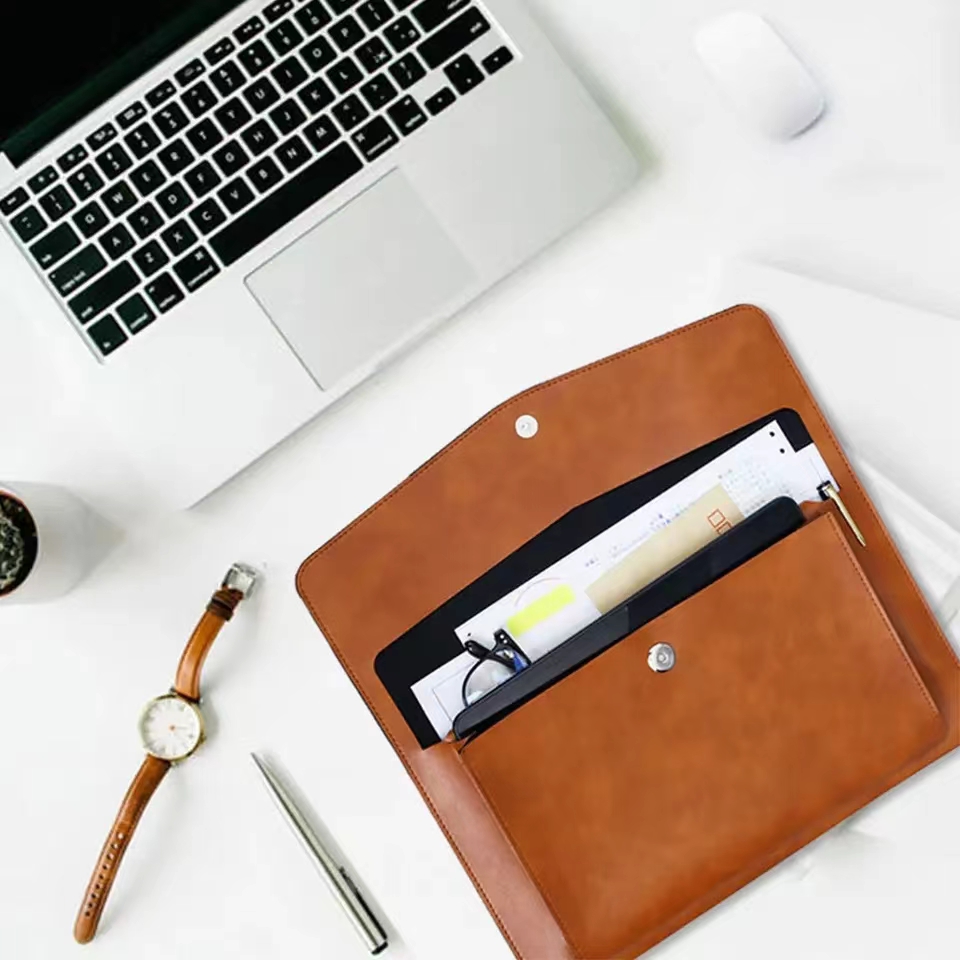 Classeur en cuir de grande cap - Leather Work Folder avis et prix