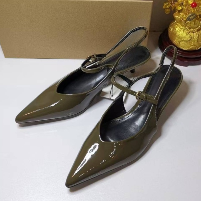 Escarpins en cuir verni élégan - Leatherwork Designs avis et prix